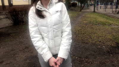 Mlendo Chifukwa Chandalama Anayamwa ndi Kuseweredwa. Russian Amateur. Ndi Kulankhula.